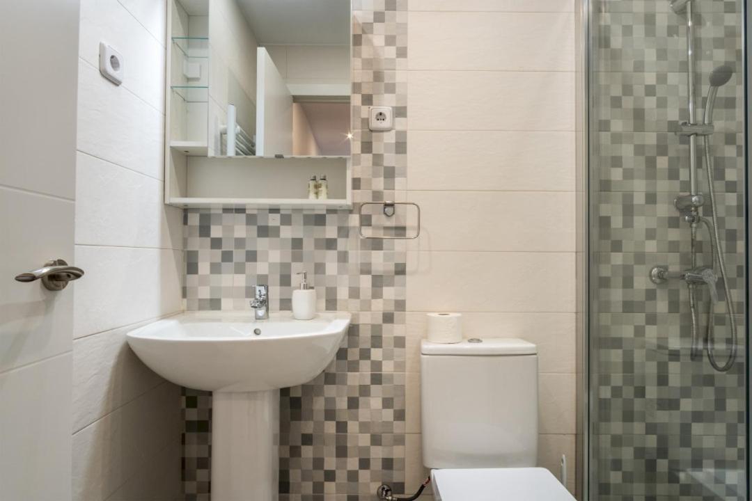 Modern- 1 Bd 1,5 Bth- Delicias Atocha Apartment Мадрид Екстериор снимка